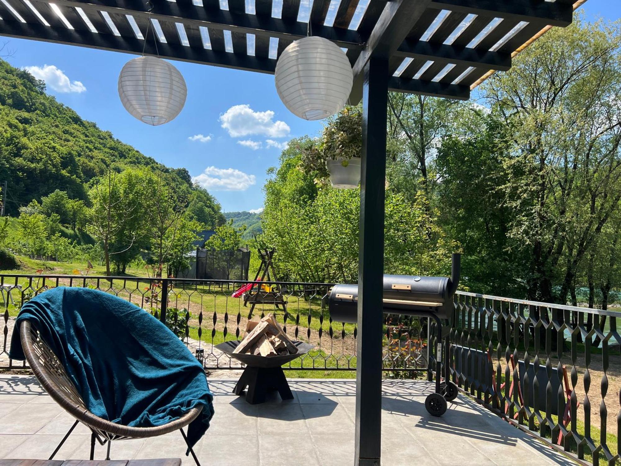 Anur Apartment Bihac Luaran gambar