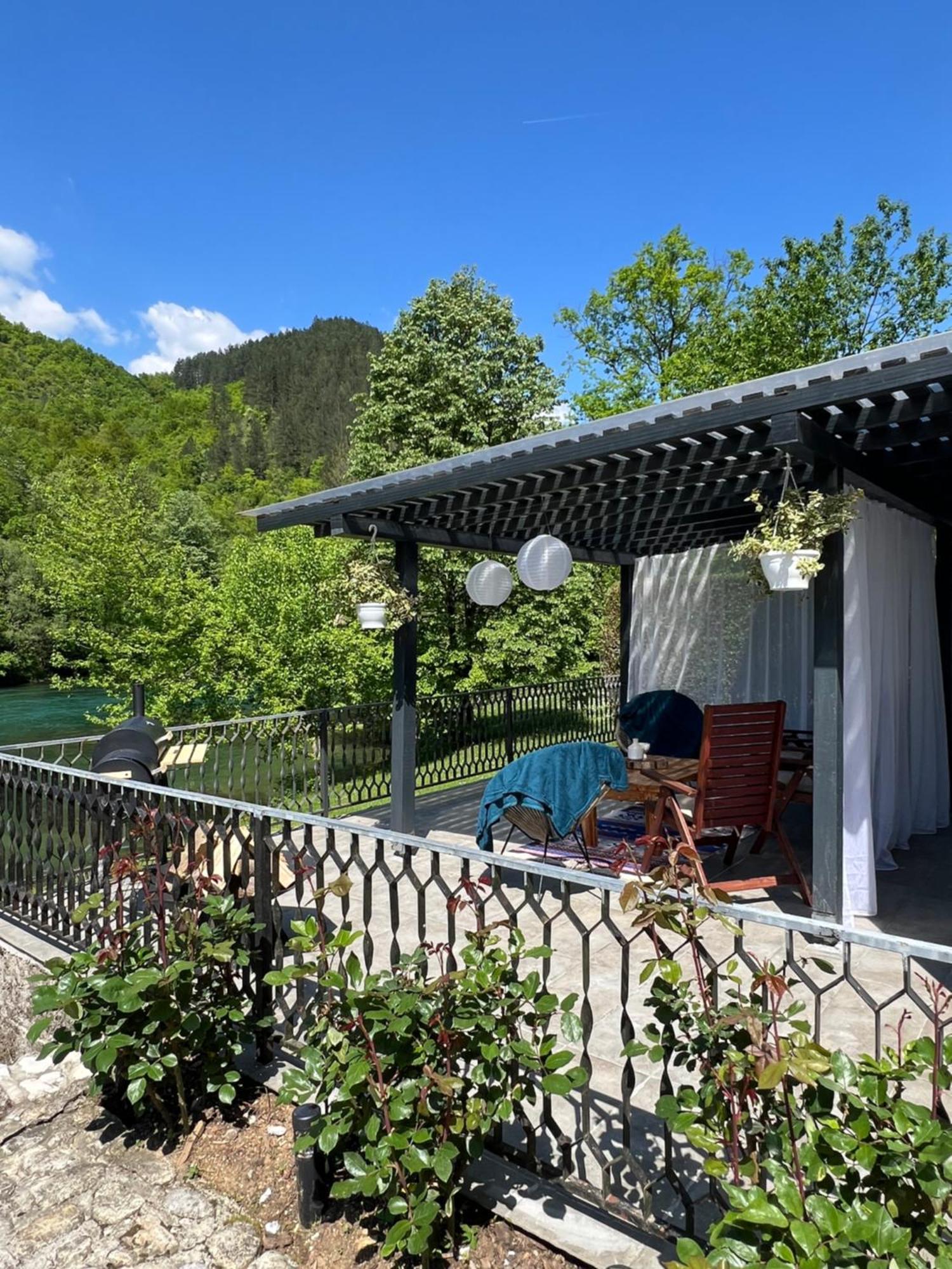Anur Apartment Bihac Luaran gambar